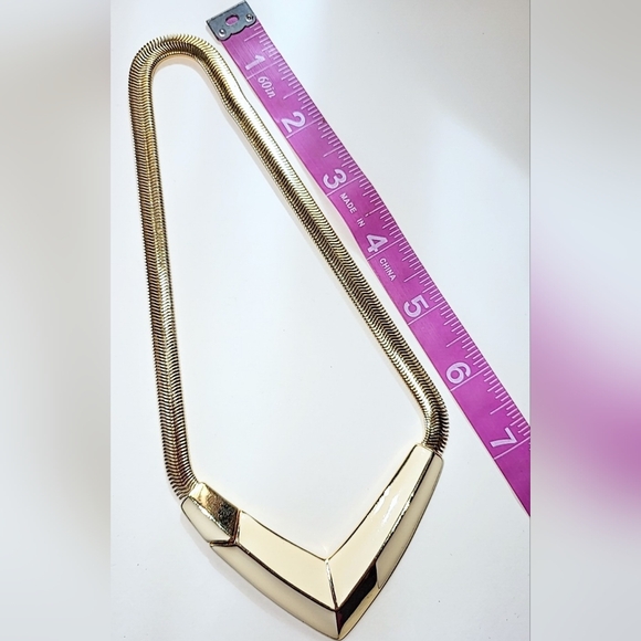 TRIFARI CREAM ENAMEL CHOKER NECKLACE 1980s FRONT CLOSURE - Picture 10 of 11